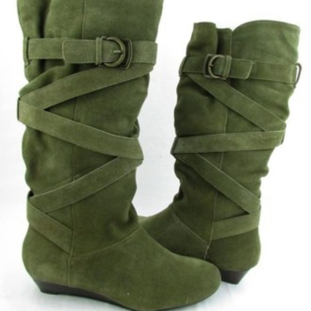 White Mountain Leather Boots